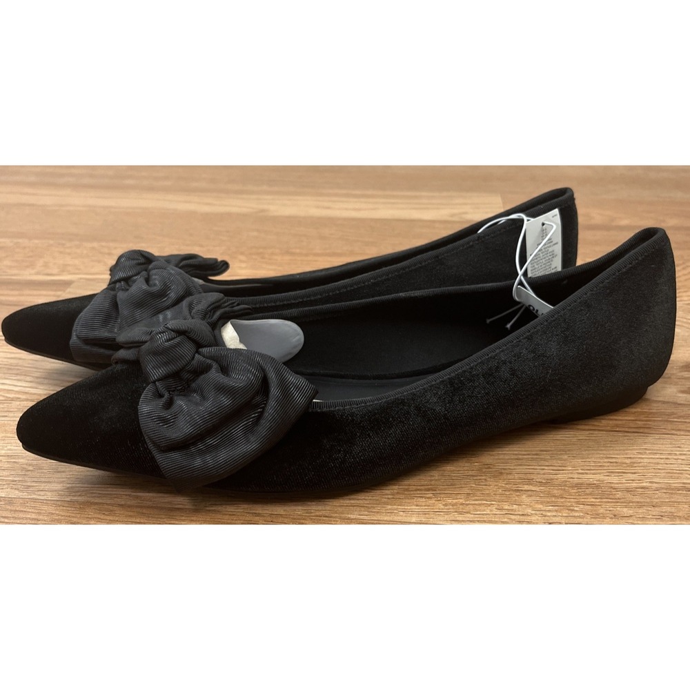 Old Navy Women's Black Velvet Pointed Toe Flats with Bows Size 9 NEW